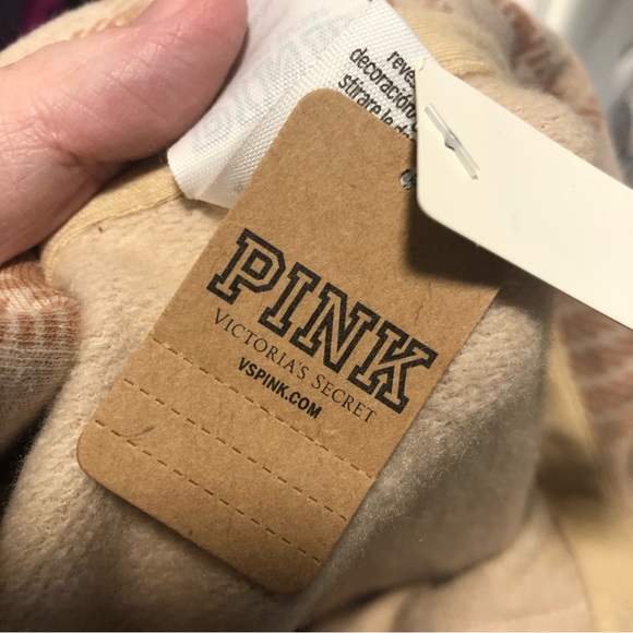 Pink Victoria’s Secret NWT ladies super soft shirt size medium - Picture 5 of 7